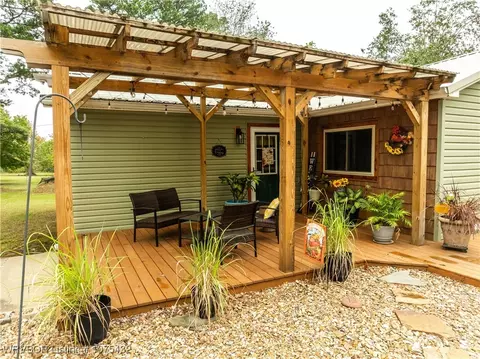 7529 N 59 Hwy, Van Buren, AR 72956