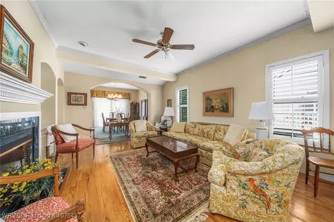 Living - 2915 S Gary St, Fort Smith, AR 72901 photo 2 of 4