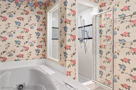Bath - 2915 S Gary St, Fort Smith, AR 72901 photo 2 of 2