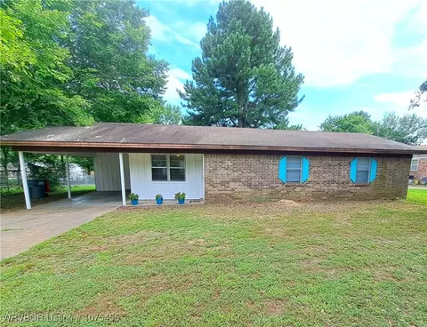 915 W Denver St, Greenwood, AR 72936
