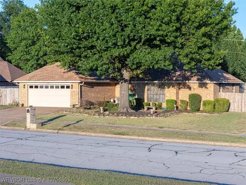 10305 Jenny Lind Rd, Fort Smith, AR 72908 photo 2