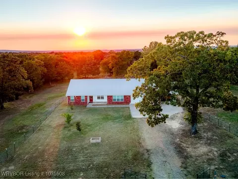 104544 S 4730 Rd, Muldrow, OK 74948