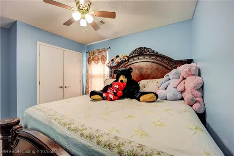 Bedroom - 1103 12th Ter, Barling, AR 72923 photo 4 of 6