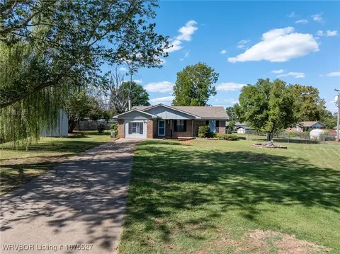Exterior - 1414 12th Cir, Barling, AR 72923 photo 11 of 12