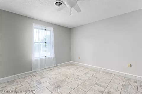 Bedroom - 1414 12th Cir, Barling, AR 72923 photo 7 of 10