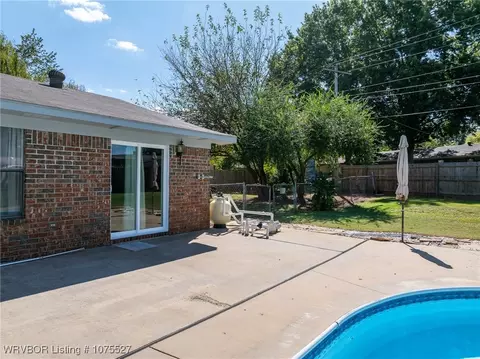 Exterior - 1414 12th Cir, Barling, AR 72923 photo 12 of 12