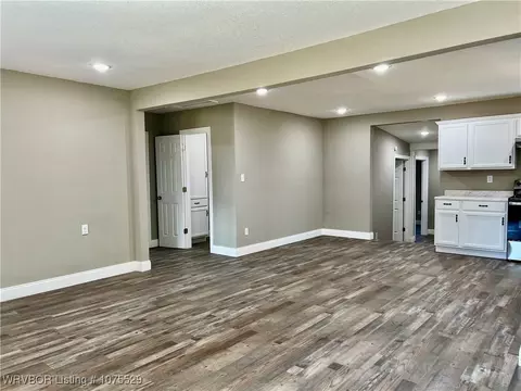 205 N Williams St, Ozark, AR 72949 photo 9