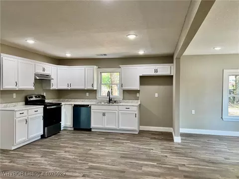 205 N Williams St, Ozark, AR 72949 photo 14