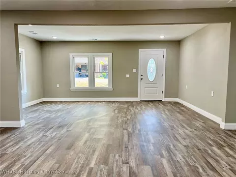 205 N Williams St, Ozark, AR 72949 photo 7