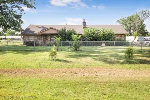 30814 Us Highway 270, Wister, OK 74966
