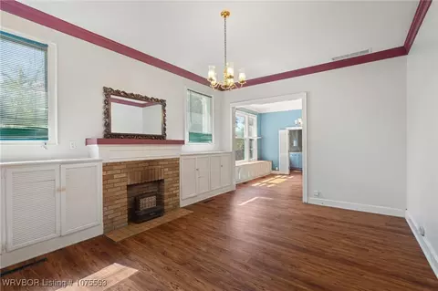 Living - 1209 39th St, Fort Smith, AR 72904 photo 1 of 4