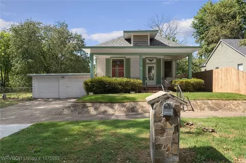Exterior - 1209 39th St, Fort Smith, AR 72904 photo 8 of 9