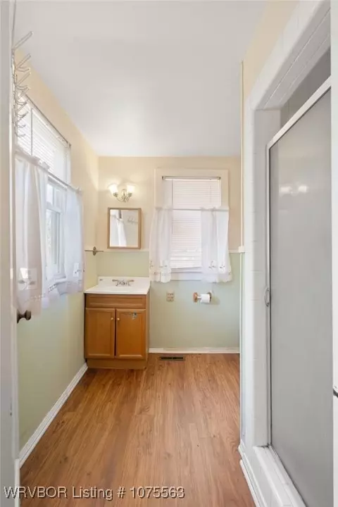Bath - 1209 39th St, Fort Smith, AR 72904 photo 3 of 4