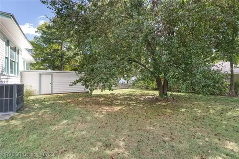 Exterior - 1209 39th St, Fort Smith, AR 72904 photo 5 of 9