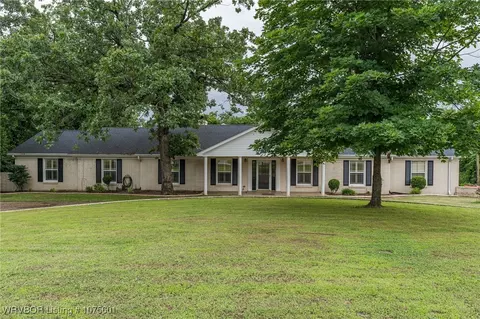 3220 Cliff Dr, Fort Smith, AR 72903