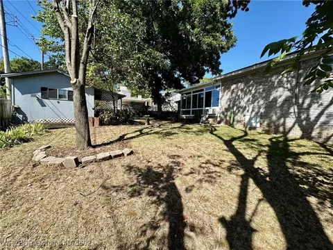 Exterior - 6724 Riviera Dr, Fort Smith, AR 72903 photo 5 of 10