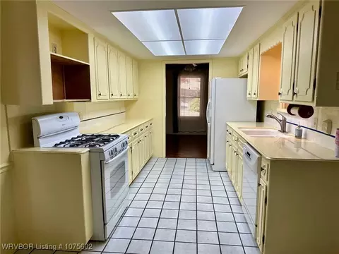 Kitchen - 6724 Riviera Dr, Fort Smith, AR 72903 photo 1 of 1