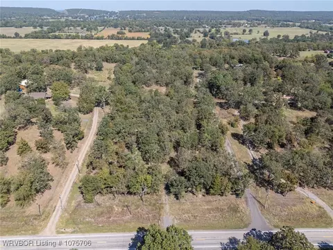 1300 Hwy 10, Hackett, AR 72937 photo 2