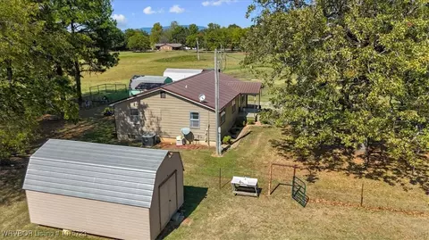 Exterior - 40343 Old Pike Rd, Howe, OK 74940 photo 5 of 7