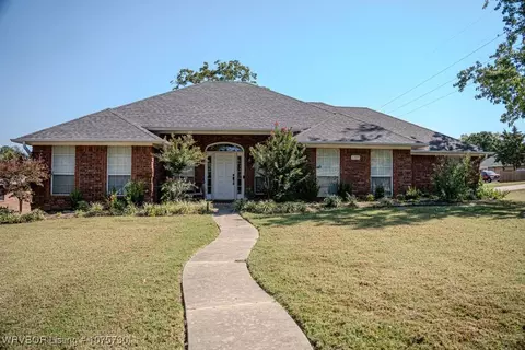 1700 Somerset Way, Van Buren, AR 72956
