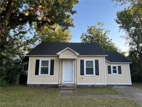 4520 Spradling Ave, Fort Smith, AR 72904