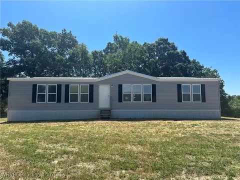 4746 Sh-4, Smithville, OK 74957