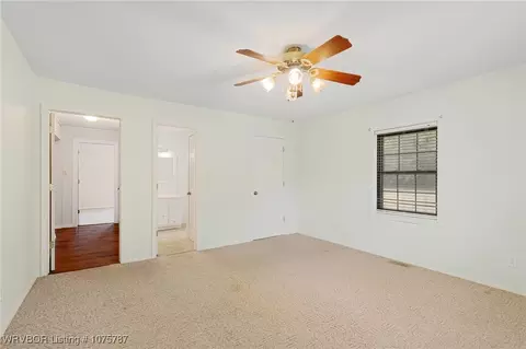 Bedroom - 2109 Highway 255, Lavaca, AR 72941 photo 6 of 7