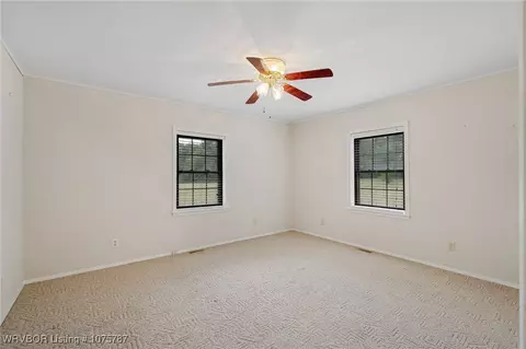 Bedroom - 2109 Highway 255, Lavaca, AR 72941 photo 3 of 7