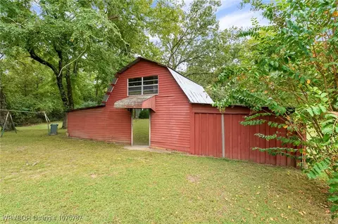 Exterior - 2109 Highway 255, Lavaca, AR 72941 photo 7 of 8
