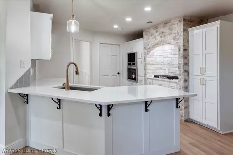 Kitchen - 2027 Glen W, Fort Smith, AR 72916 photo 2 of 4