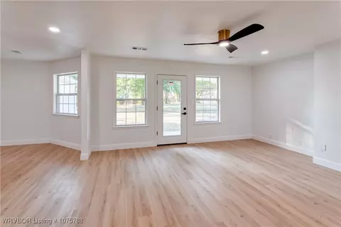 Living - 2027 Glen W, Fort Smith, AR 72916 photo 6 of 6
