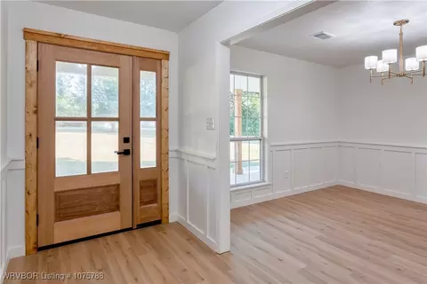 Entry Way - 2027 Glen W, Fort Smith, AR 72916 photo 1 of 1