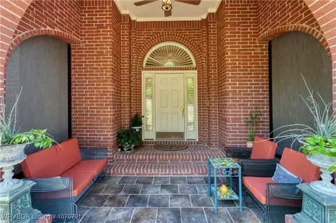 Exterior - 4924 Oak Hollow Ln, Fort Smith, AR 72903 photo 5 of 9