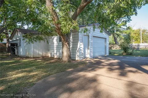 Exterior - 3618 Wilma Ave, Fort Smith, AR 72904 photo 5 of 9