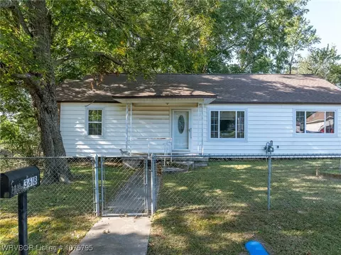 Exterior - 3618 Wilma Ave, Fort Smith, AR 72904 photo 2 of 9