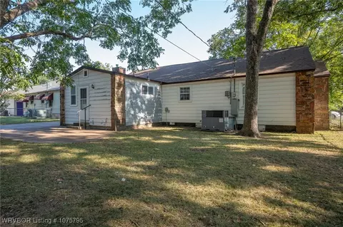 Exterior - 3618 Wilma Ave, Fort Smith, AR 72904 photo 8 of 9