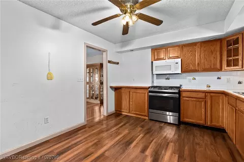 Kitchen - 3618 Wilma Ave, Fort Smith, AR 72904 photo 1 of 3
