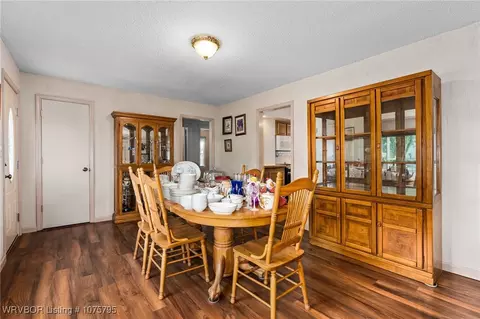 Dining - 3618 Wilma Ave, Fort Smith, AR 72904 photo 2 of 3