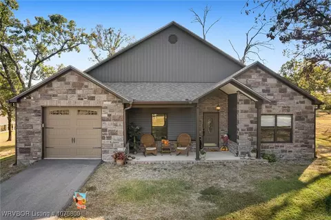 2525 Kayla Ave, Alma, AR 72921