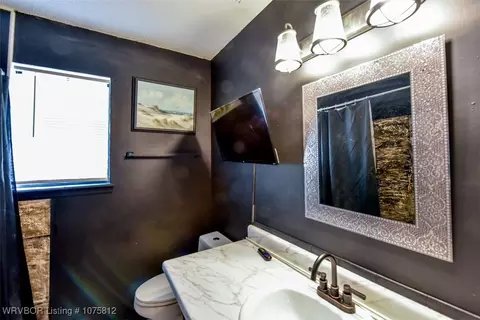 Bath - 3104 Canongate, Fort Smith, AR 72908 photo 5 of 6