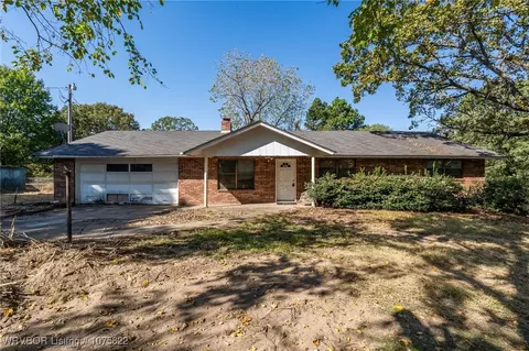 102372 S 4749 Rd, Muldrow, OK 74948