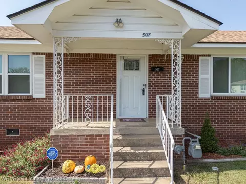 507 N 15th St, Van Buren, AR 72956