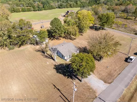 View/Area - 716 E Adams Ave, Midland, AR 72945 photo 3 of 5