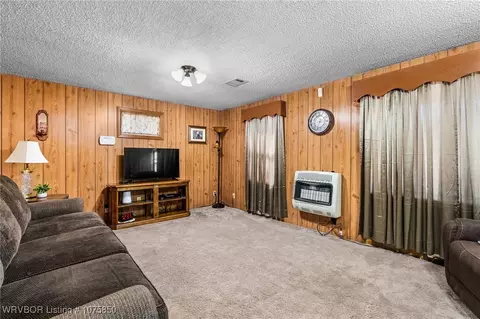 Living - 716 E Adams Ave, Midland, AR 72945 photo 1 of 1