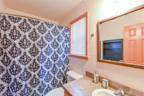 Bath - 8720 Horseshoe Loop, Hackett, AR 72937 photo 1 of 1