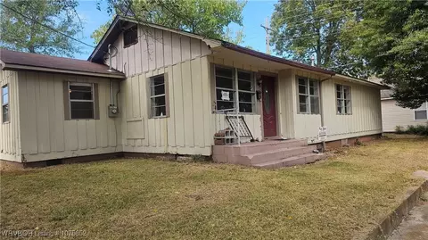 Other - 907 Maple Ave, Mena, AR 71953 photo 2 of 9