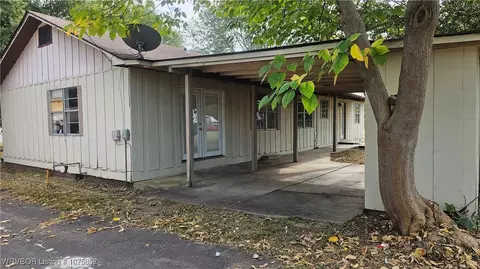 Exterior - 907 Maple Ave, Mena, AR 71953 photo 1 of 2