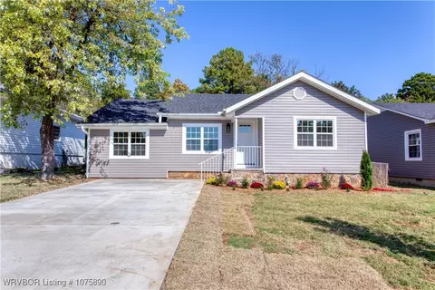 1507 Alma Blvd, Van Buren, AR 72956