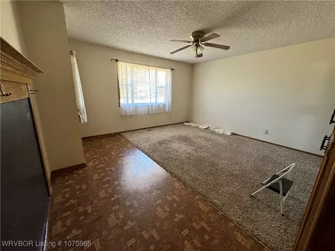 Living - 1500 Highway 45, Fort Smith, AR 72916 photo 2 of 3
