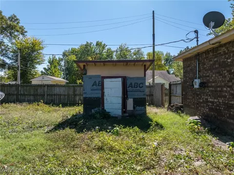 Exterior - 3204 27th St, Fort Smith, AR 72904 photo 7 of 10